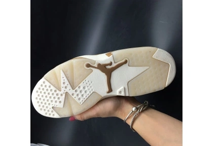 Hyperoad Retro 6 Jordan Wheat 1015